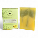 Savon Verveine Citronnée artisanal à l’argile verte, avec son emballage vert de La Savonnerie de Saint-Privat.