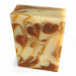 Savon naturel à la bière, marbré beige et caramel, saponifié à froid.