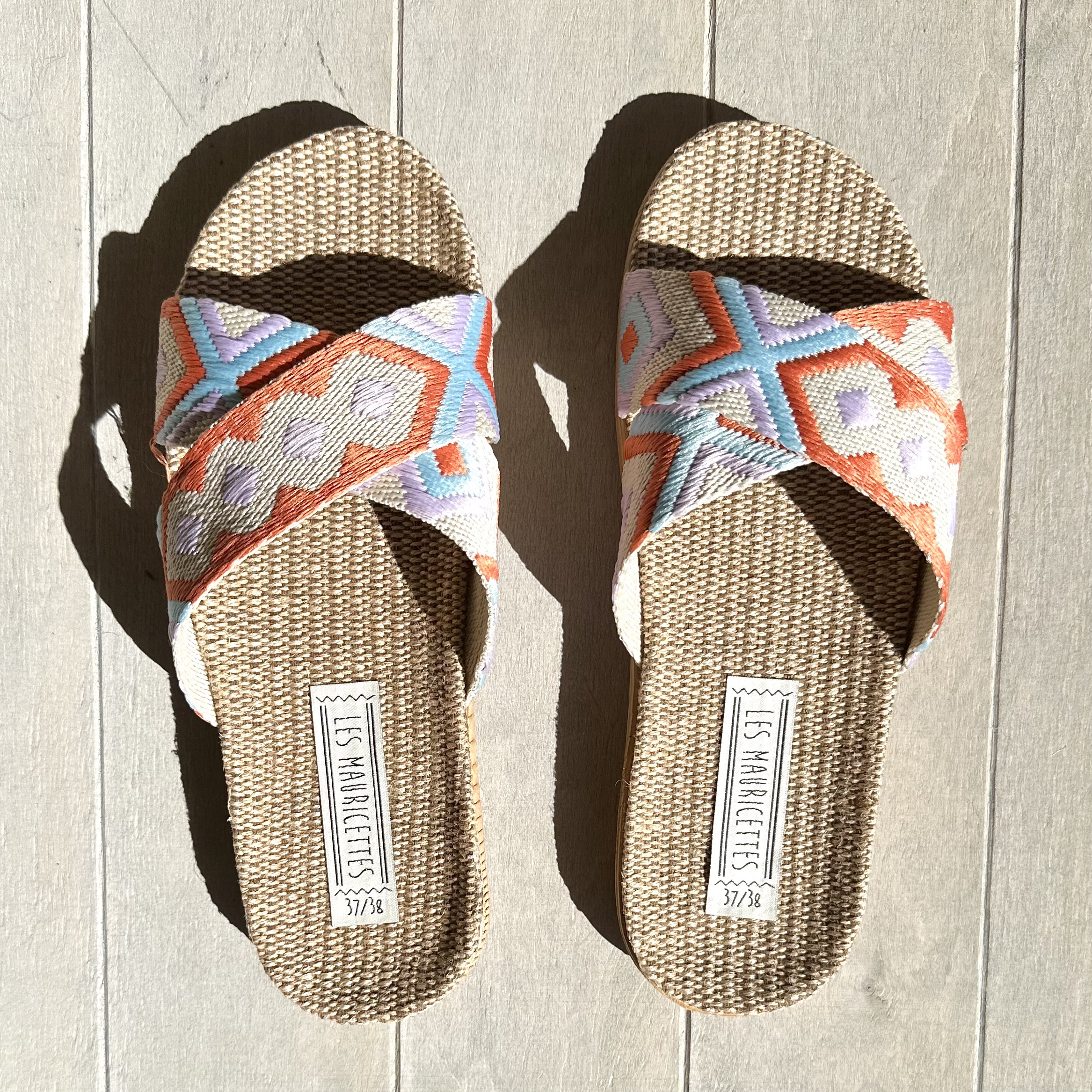 ZELIE102