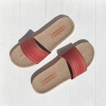 Les Mauricettes rouges , claquettes femme plage et voyage ultra légères