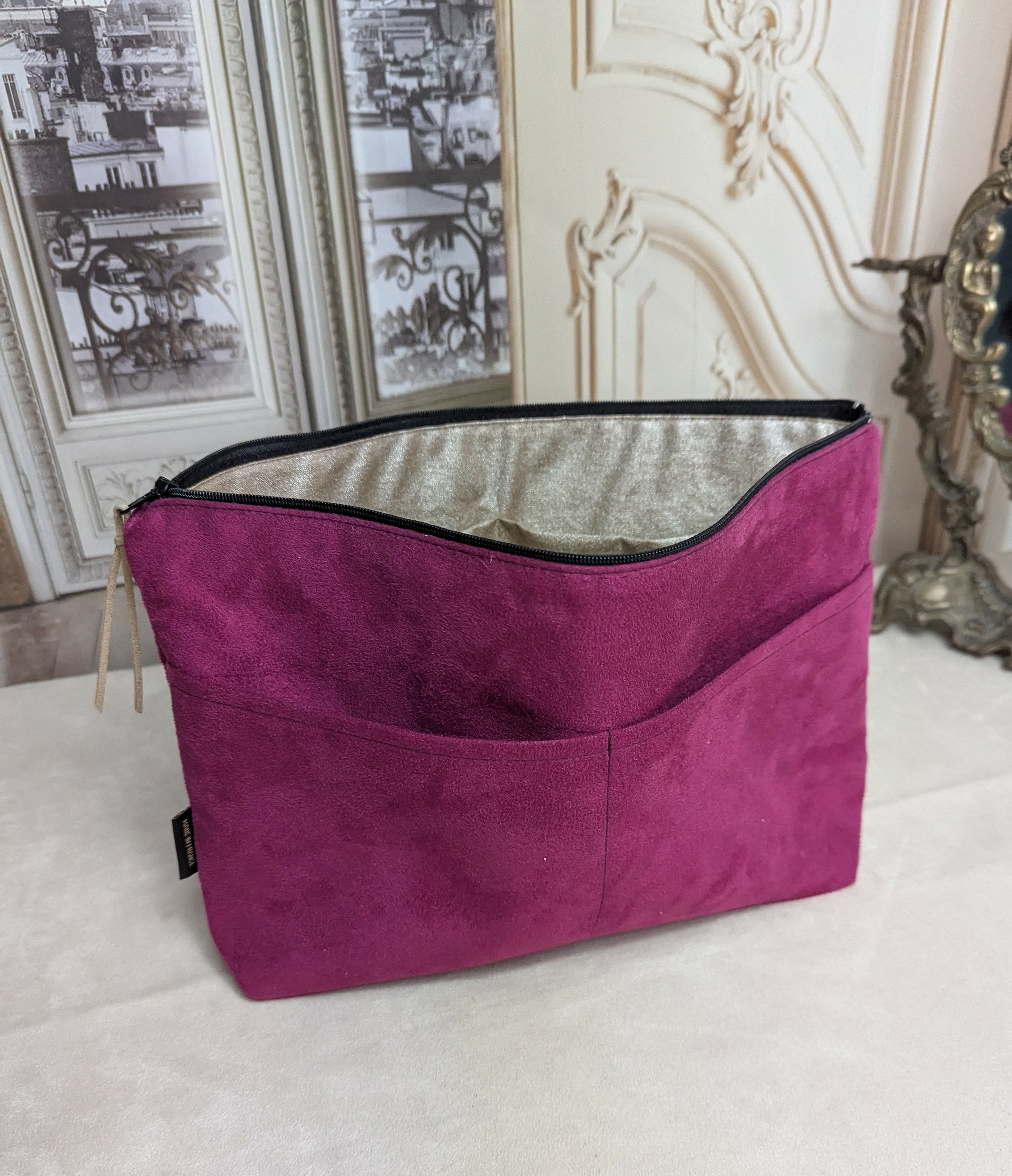 Trousse multipoches suedine fuchsia dos Alex Doré Paris