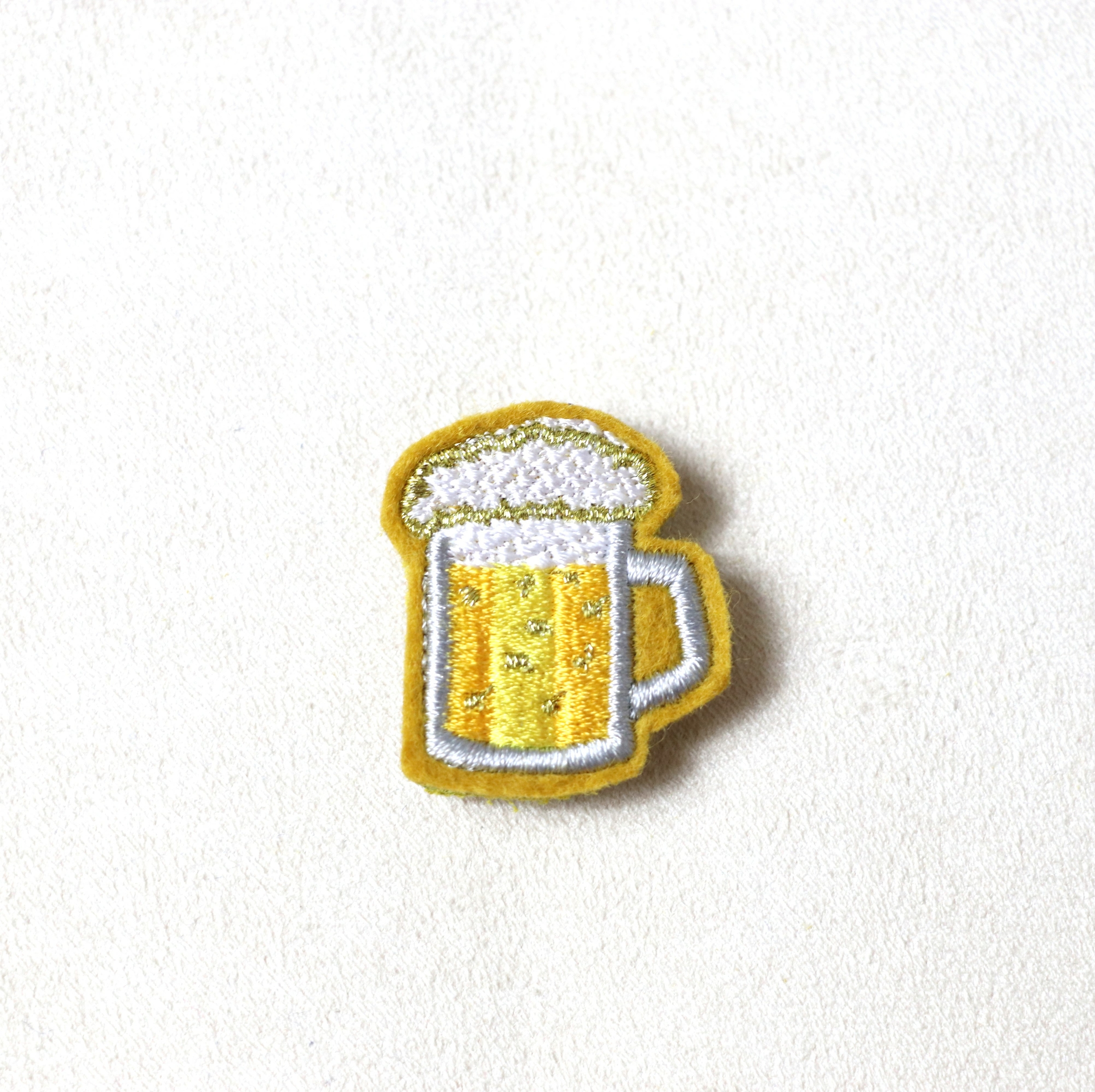 Broche Brodée aimant Alex Doré Paris Bière