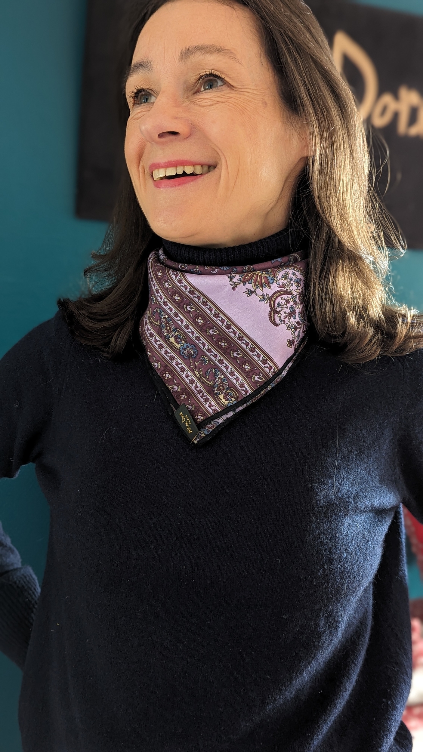 foulard carré en soie légère imprimée provençale