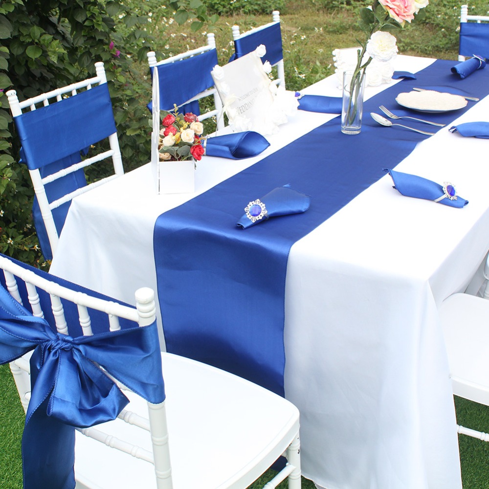 serviettes-de-table-satin-bleu