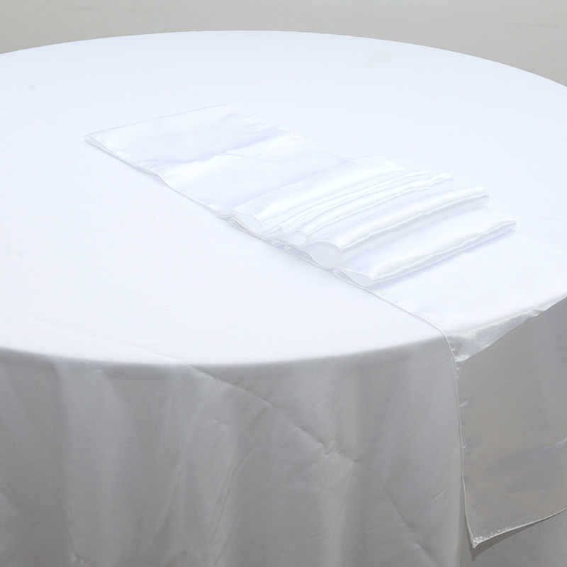 chemin-de-table-en-satin-blanc-bapteme