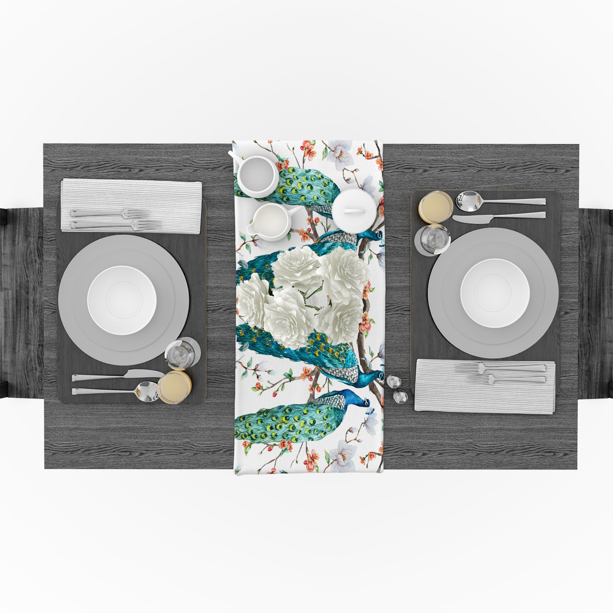 chemin-de-table-paon-animaux-oiseaux