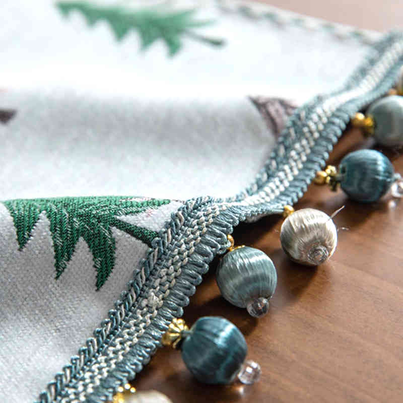 chemin-de-table-foret-noel-arbres
