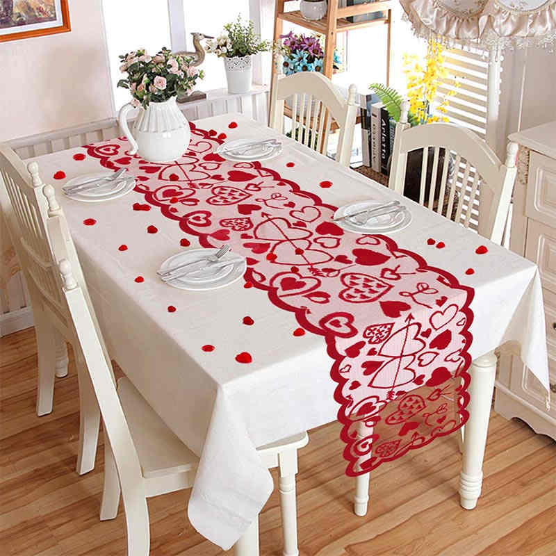 chemin-de-table-romance-coeur-saint-valentin