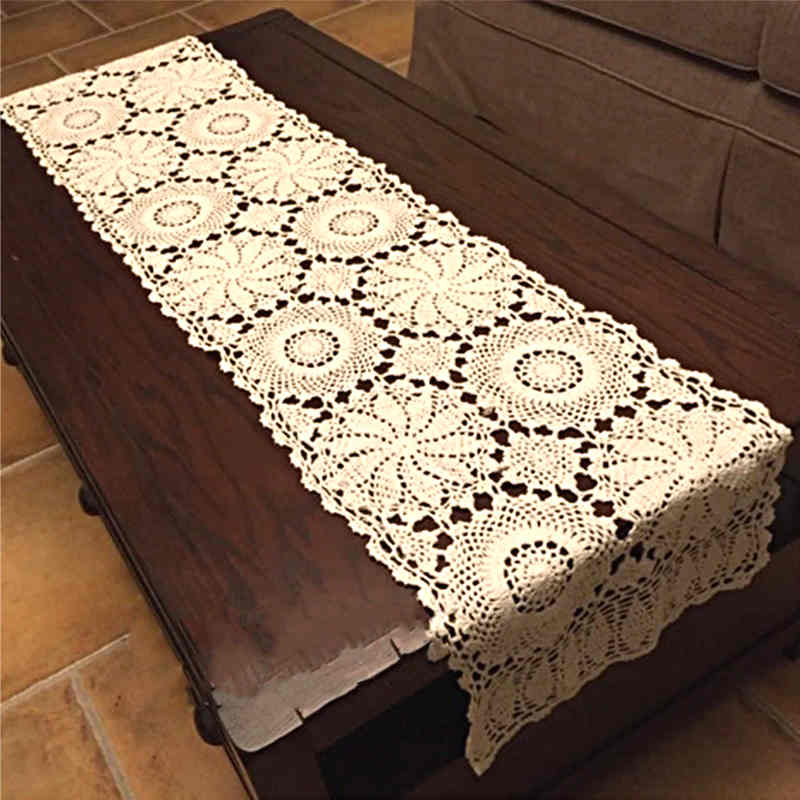 chemin-de-table-rectangulaire-au-crochet-coton-beige