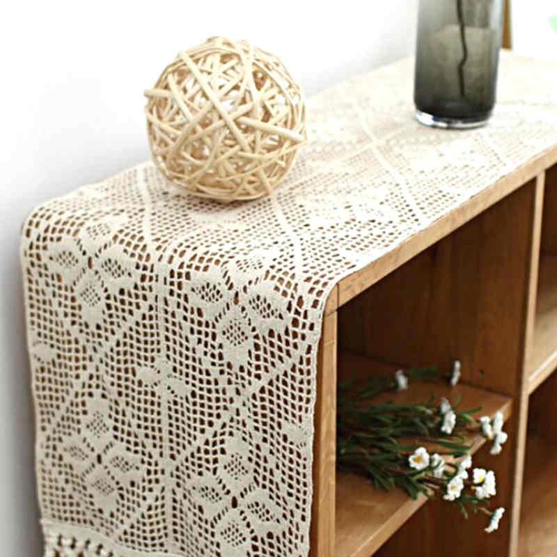 chemin-de-table-au-crochet-en-coton-blanc