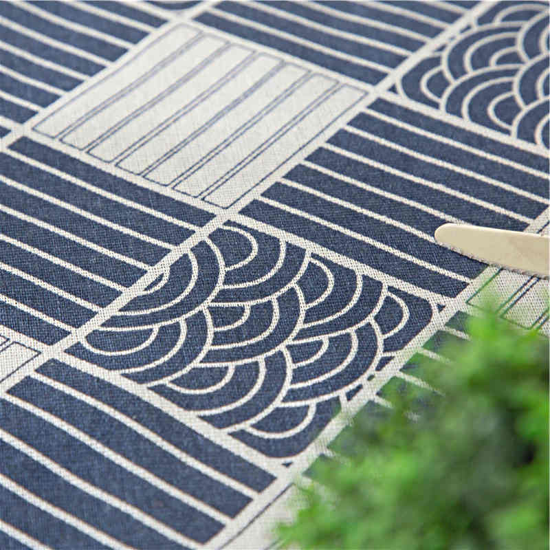 chemin-de-table-style-japonais-carreaux-motif