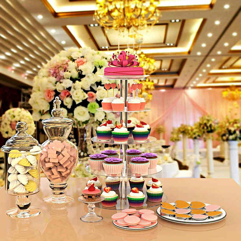 presentoir-a-gateaux-pour-buffet-de-mariage-desserts