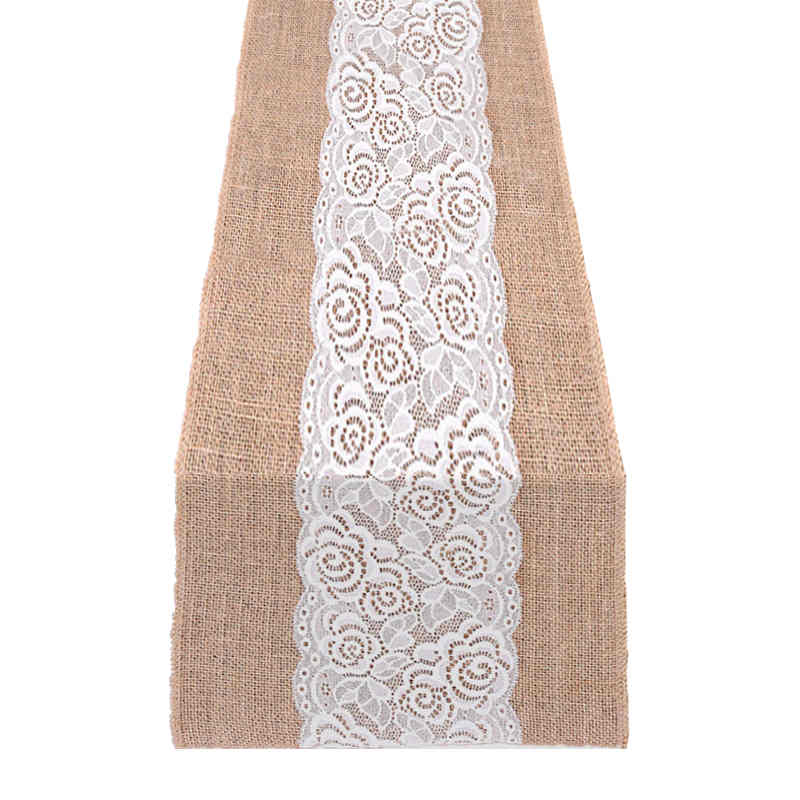 chemin-de-table-mariage-toile-de-jute-et-dentelle