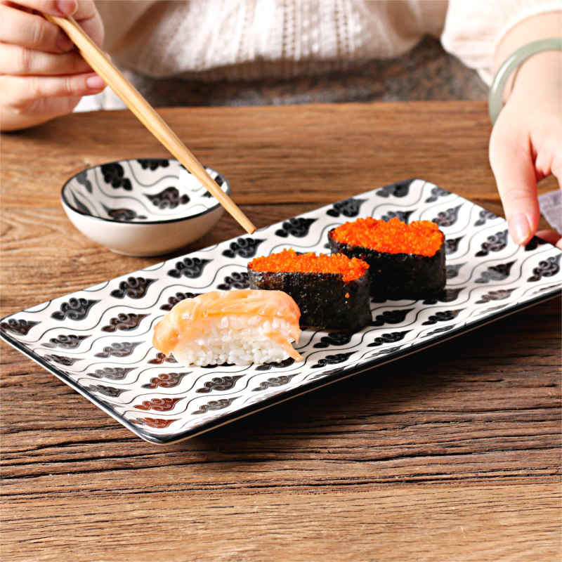 service-a-sushi-pour-2-personnes-assiette