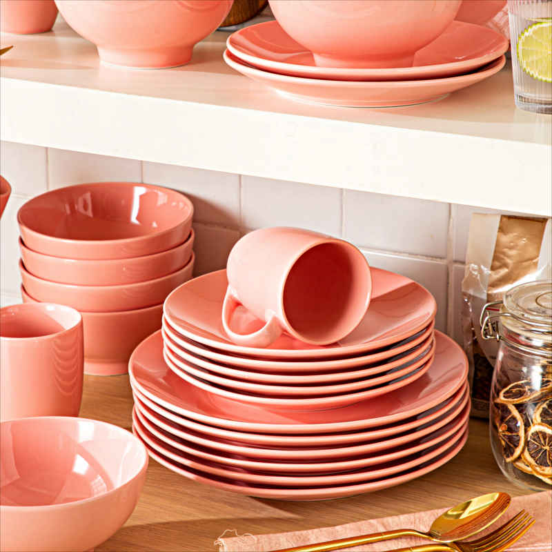 service-en-porcelaine-rose-vaisselle