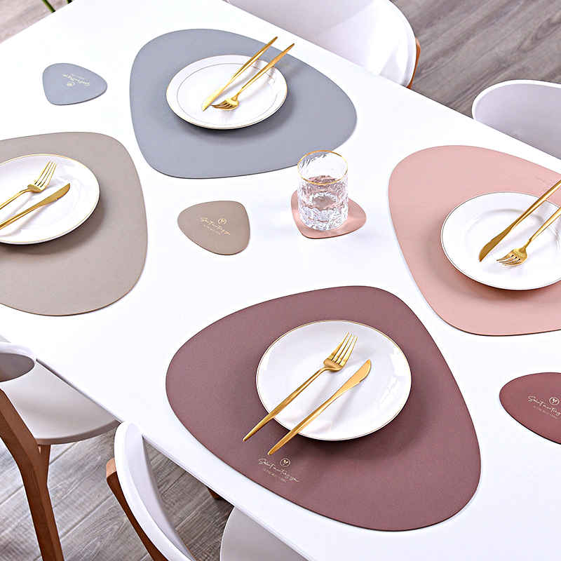 set-de-table-restaurant-simili-cuir