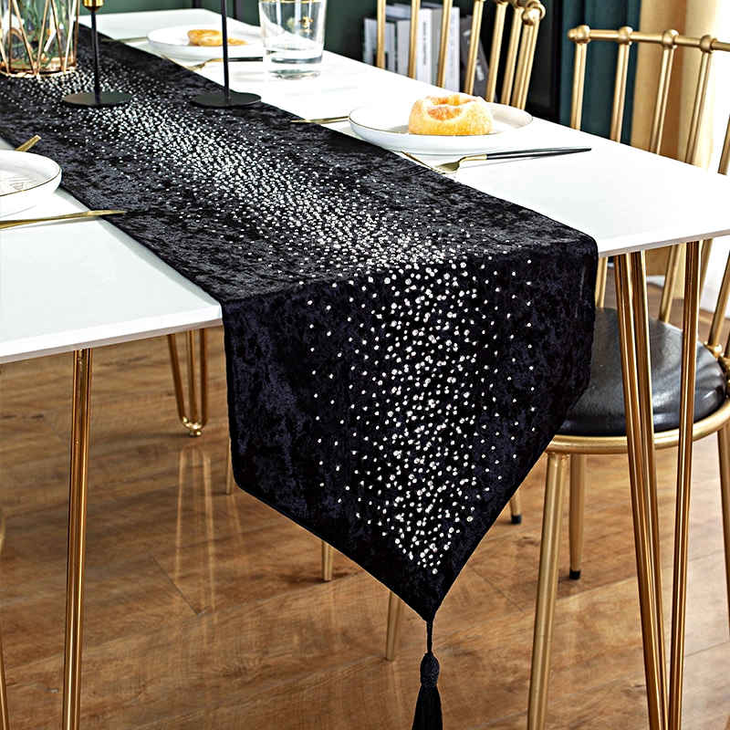 chemin-de-table-chic