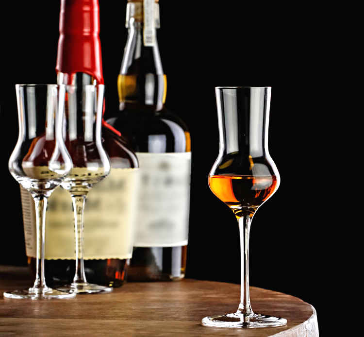 verre a whisky tulipe