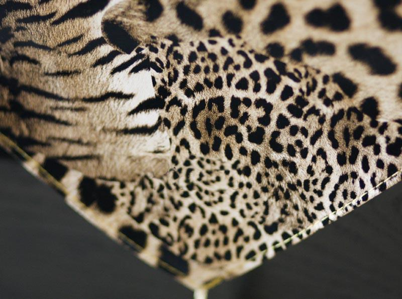 chemin-de-table-leopard-fourrure-animal-afrique
