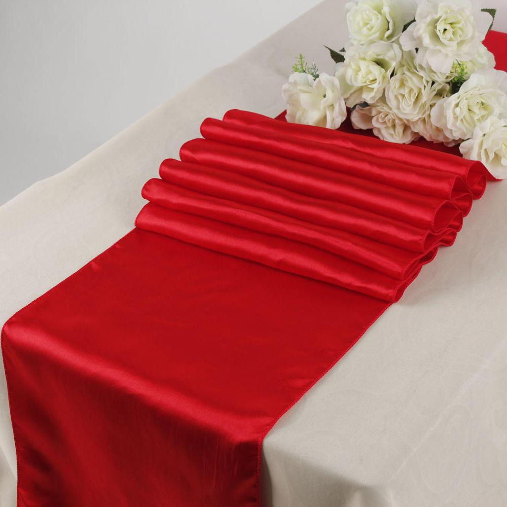 chemin-de-table-satin-rouge-brillant-mariage