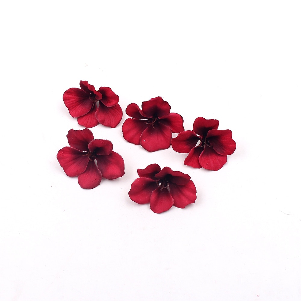 petales-de-fleurs-artificielles-rouge-noir-mariage