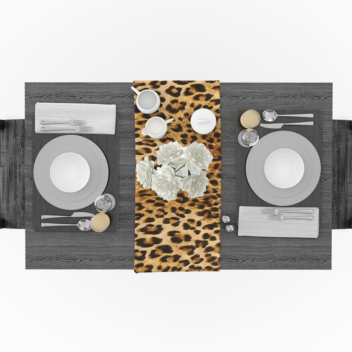 chemin-de-table-motif-leopard-anniversaire