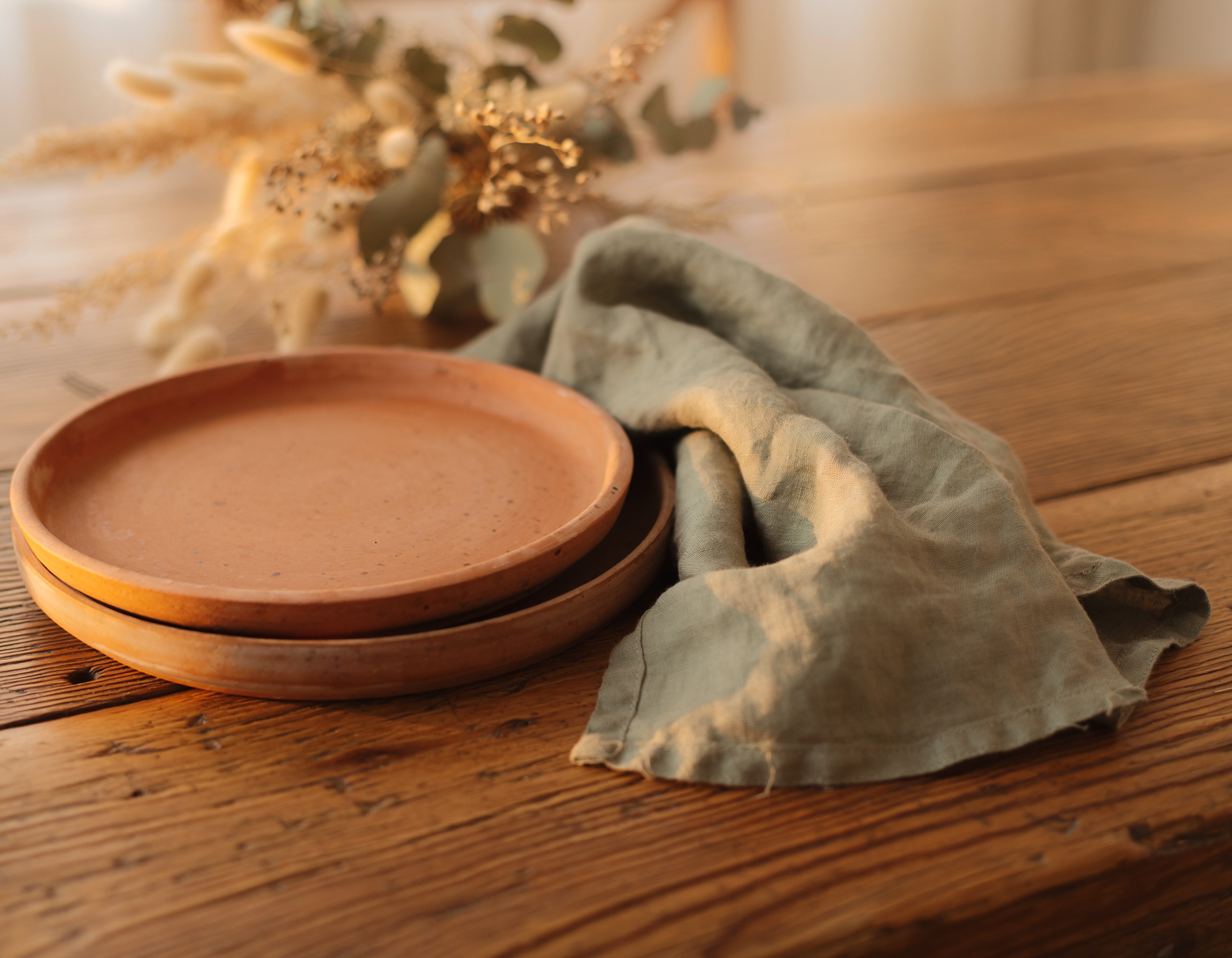 Palette bohème chic : terracotta, sauge et lin