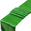 chemin-de-table-satin-vert-mariage-bapteme