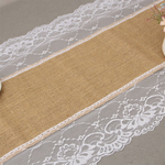 chemin-de-table-toile-de-jute-pour-mariage-bord-dentelle