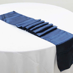 chemin-de-table-satin-bleu-marine-bapteme-mariage