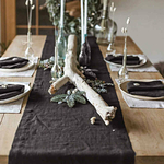 chemin-de-table-en-lin-noir-naturel