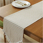 chemin-de-table-pour-bapteme-beige-pastel