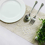 chemin-de-table-moderne-au-crochet-artisanal