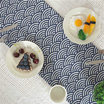 chemin-de-table-style-japonais-motifs-vague