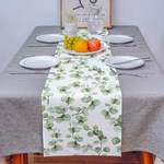 chemin-de-table-eucalyptus-feuilles-vertes