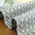 chemin-de-table-style-scandinave-tissu-naturel