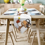 chemin-de-table-girafe-cartoon