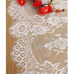 chemin-de-table-mariage-dentelle-fleurs