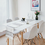 chemin-de-table-nordique-blanc-moderne