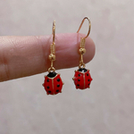 Boucles-d-oreilles-coccinelle